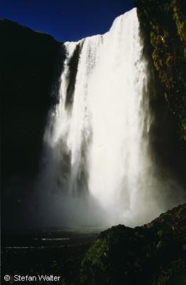 Juli - Wasserfall in Skoga